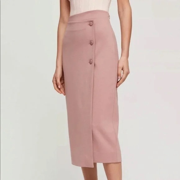 Aritzia Dresses & Skirts - Aritzia Babaton Billy skirt